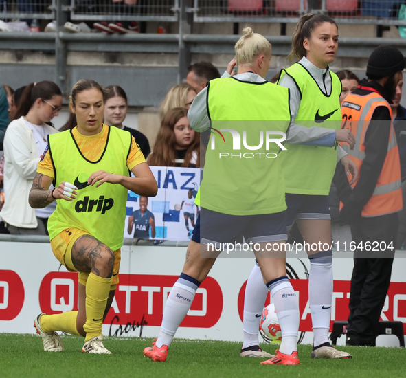 Katelin Talbert, on loan from West Ham United, of Tottenham Hotspur Women participates in the pre-match warm-up during the Barclays FA Women...