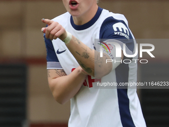 Bethany England of Tottenham Hotspur Women plays during the Barclays FA Women's Super League soccer match between Tottenham Hotspur Women an...