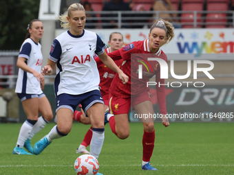 Amanda Nilden, on loan from Juventus, of Tottenham Hotspur Women and Leanne Kiernan of Liverpool Women are in action during the Barclays FA...