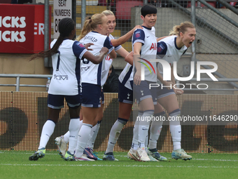 Clare Hunt of Tottenham Hotspur Women celebrates her goal during the Barclays FA Women's Super League soccer match between Tottenham Hotspur...