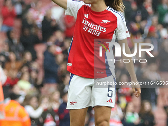 Laia Codina of Arsenal thanks the fans after the Barclays FA Women's Super League match between Arsenal and Everton at the Emirates Stadium...