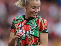 Leah Williamson of Arsenal stands before the Barclays FA Women's Super League match between Arsenal and Everton at the Emirates Stadium in L...