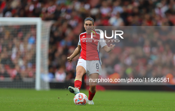 Arsenal's Mariona Caldentey participates in the Barclays FA Women's Super League match between Arsenal and Everton at the Emirates Stadium i...