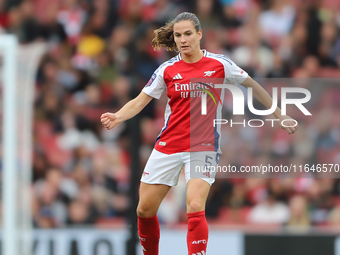 Arsenal's Laia Codina participates in the Barclays FA Women's Super League match between Arsenal and Everton at the Emirates Stadium in Lond...