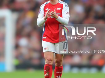 Kim Little, the Arsenal captain, keeps the team spirit going during the Barclays FA Women's Super League match between Arsenal and Everton a...