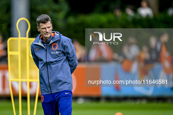 Netherlands assistant trainer Wim Jonk is present during the match training and press conference for the Netherlands on October 7, 2024, at...