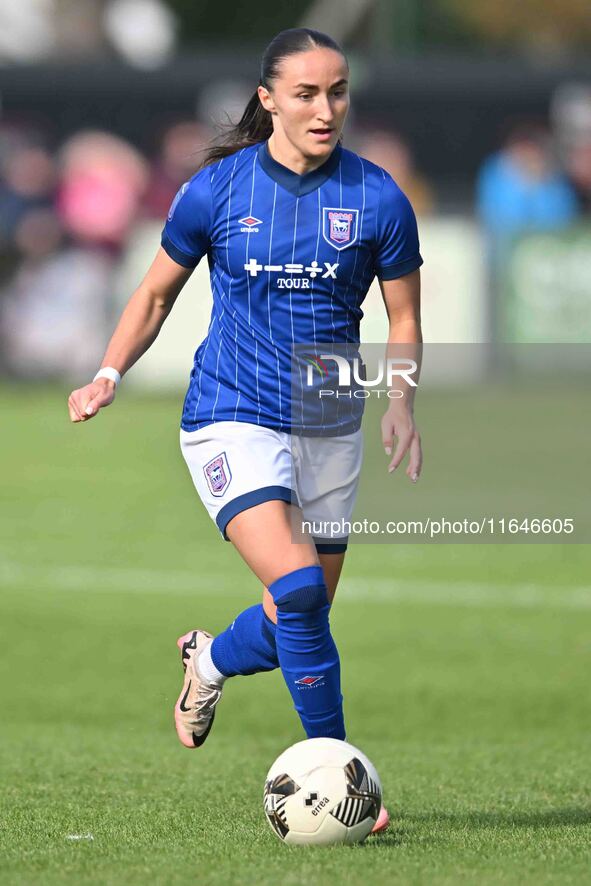 Sophie Peskett, 17, from Ipswich, goes forward during the FA Women's Premier League Premier Division match between Ipswich Town Women and Wa...