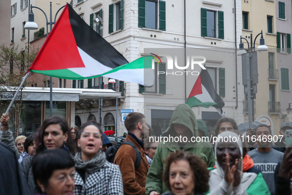 In Brescia, Italy, on October 7, 2024, a pro-Palestinian rally takes place on the anniversary of the Hamas attack on Israel. In the picture:...