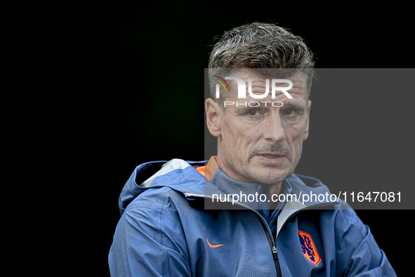 Netherlands assistant trainer Wim Jonk is present during the match training and press conference for the Netherlands on October 7, 2024, at...