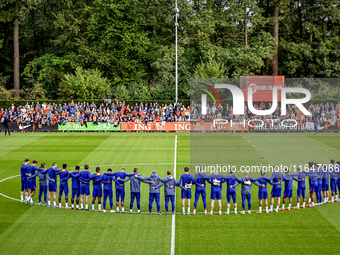 A minute of silence for Johan Neeskens takes place during the match training and press conference for the Netherlands on October 7, 2024, at...