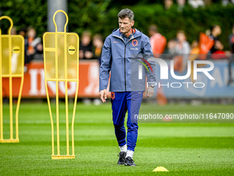 Netherlands assistant trainer Wim Jonk is present during the match training and press conference for the Netherlands on October 7, 2024, at...