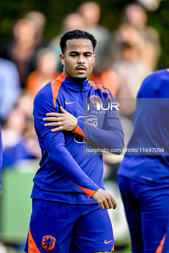 Netherlands player Justin Kluivert participates in the training and press conference for the Netherlands on October 7, 2024, at the KNVB Cam...