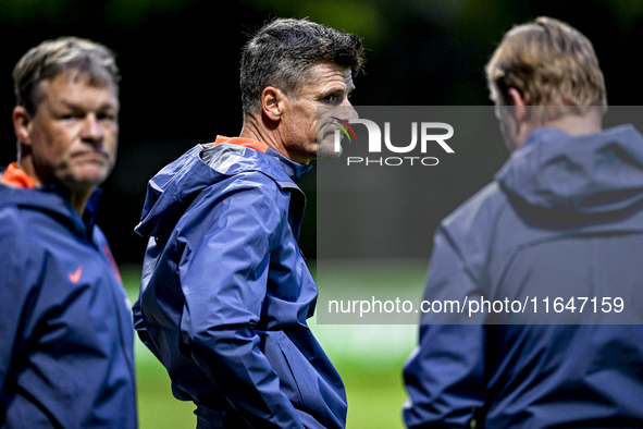 Netherlands assistant trainer Wim Jonk is present during the match training and press conference for the Netherlands on October 7, 2024, at...