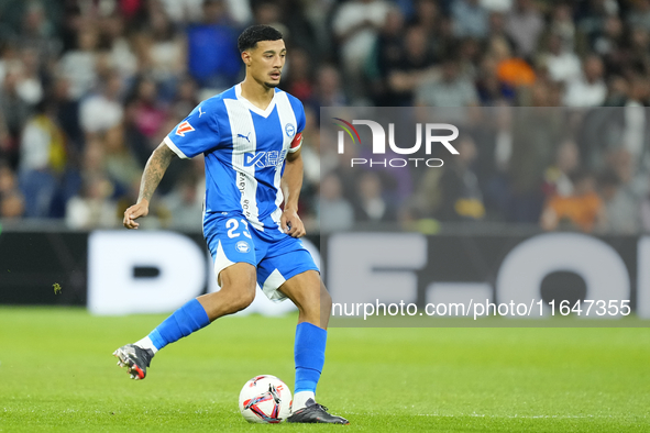 Carlos Protesoni defensive midfield of Alaves and Uruguay during the La Liga match between Real Madrid CF and Deportivo Alavés at Estadio Sa...