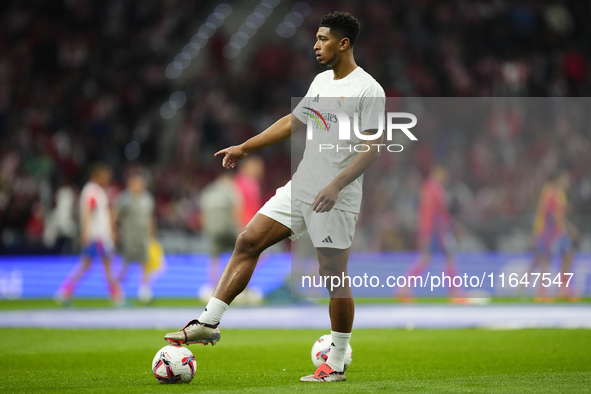 Jude Bellingham central midfield of Real Madrid and England during the warm-up before the LaLiga match between Atletico de Madrid and Real M...