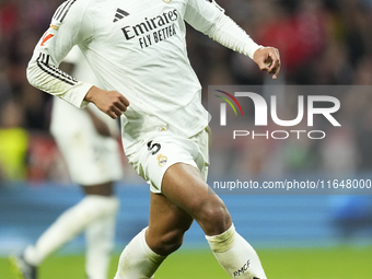 Jude Bellingham central midfield of Real Madrid and England during the LaLiga match between Atletico de Madrid and Real Madrid CF  at Estadi...