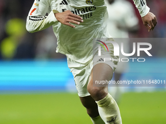 Jude Bellingham central midfield of Real Madrid and England during the LaLiga match between Atletico de Madrid and Real Madrid CF  at Estadi...