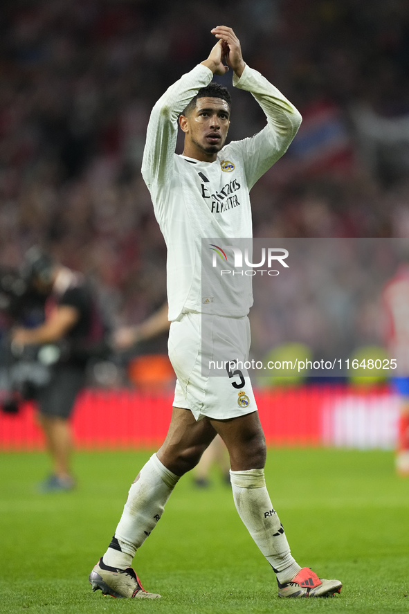 Jude Bellingham central midfield of Real Madrid and England during the LaLiga match between Atletico de Madrid and Real Madrid CF  at Estadi...