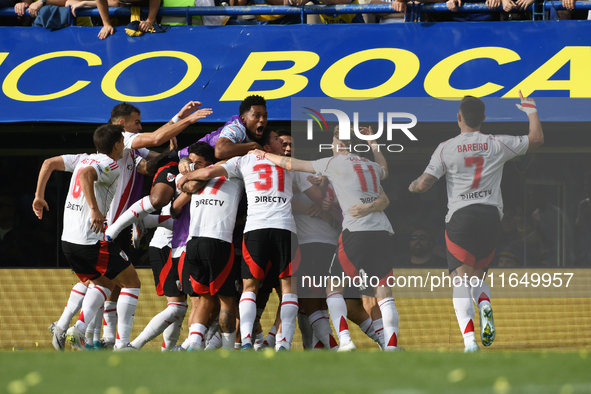 The players of River Plate celebrate their goal during a Liga Profesional match between Boca Juniors and River Plate at Alberto J. Armando S...