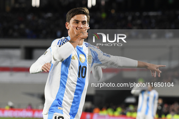 Paulo Dybala of Argentina celebrates his goal during a match between Argentina and Chile at Estadio Mas Monumental Antonio Vespucio Liberti...