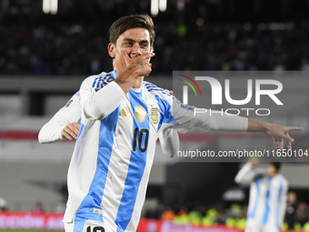 Paulo Dybala of Argentina celebrates his goal during a match between Argentina and Chile at Estadio Mas Monumental Antonio Vespucio Liberti...