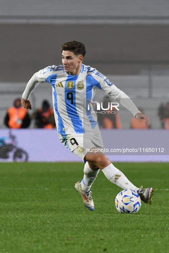 Julian Alvarez of Argentina participates in a match between Argentina and Chile at Estadio Mas Monumental Antonio Vespucio Liberti in Buenos...