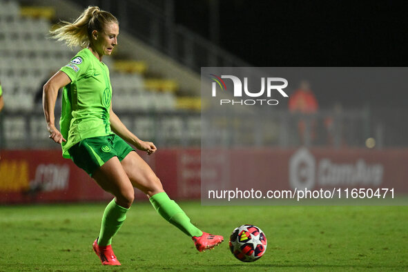 Lena Lattwein of VfL Wolfsburg is in action during Group A - Day 1 of the UEFA Women's Champions League 2023/24 between A.S. Roma and VfL Wo...