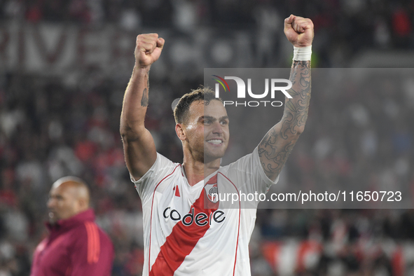 Leandro Gonzalez Pirez of River Plate celebrates his team's win in a Copa Libertadores match between River Plate and Colo Colo at Estadio Ma...