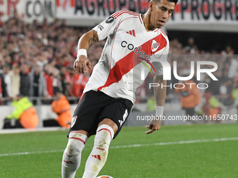 Maximiliano Meza of River Plate participates in a Copa Libertadores match between River Plate and Colo Colo at Estadio Mas Monumental Antoni...