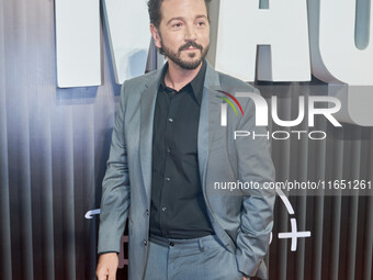 Diego Luna attends the red carpet of the 'La Maquina' by Disney Plus film premiere at Teatro Telcel in Mexico City, Mexico, on October 8, 20...