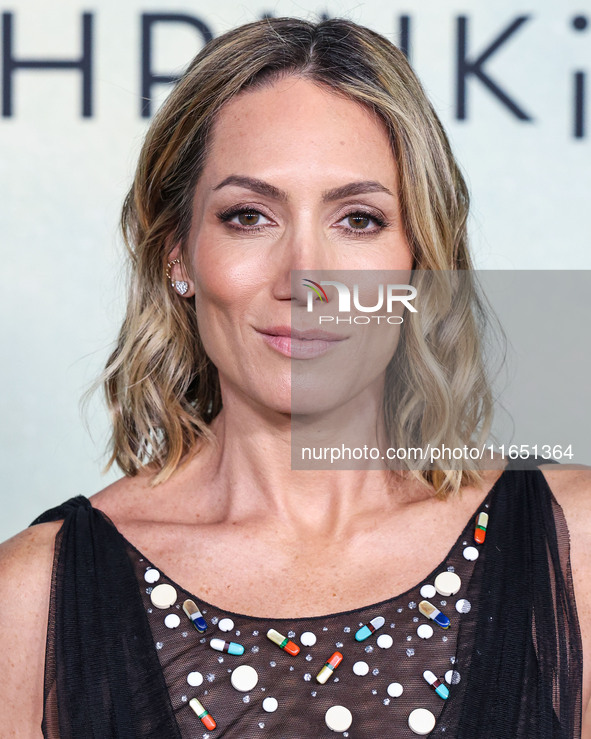 Amy Rosoff arrives at the World Premiere Of Apple TV+ Series' 'Shrinking' Season 2 held at the Pacific Design Center on October 8, 2024 in W...