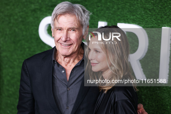 Harrison Ford and wife Calista Flockhart arrive at the World Premiere Of Apple TV+ Series' 'Shrinking' Season 2 held at the Pacific Design C...