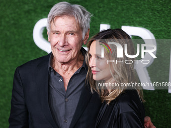 Harrison Ford and wife Calista Flockhart arrive at the World Premiere Of Apple TV+ Series' 'Shrinking' Season 2 held at the Pacific Design C...