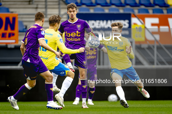 Go Ahead Eagles player Thibo Baeten and RKC player Luuk Wouters participate in the friendly match between RKC and Go Ahead Eagles at the Man...