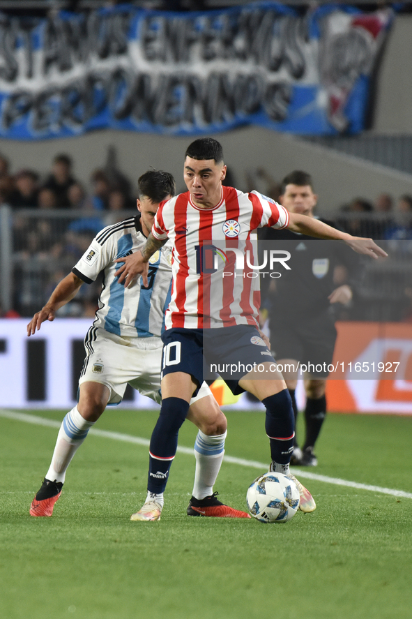 Miguel Almiron of Paraguay participates in a World Cup Qualifiers match between Argentina and Paraguay at Estadio Mas Monumental Antonio Ves...