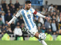 Lionel Messi of Argentina participates in a World Cup Qualifiers match between Argentina and Paraguay at Estadio Mas Monumental Antonio Vesp...