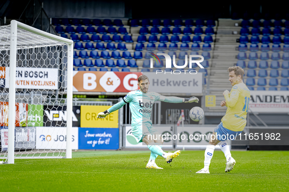 Go Ahead Eagles goalkeeper Jari de Busse and RKC player Reuven Niemeijer participate in the friendly match between RKC and Go Ahead Eagles a...