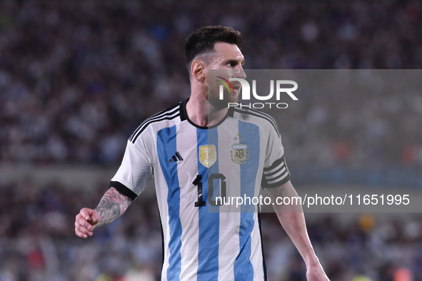 Lionel Messi of Argentina participates in an International Friendly match between Argentina and Panama at Estadio Mas Monumental Antonio Ves...