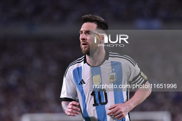 Lionel Messi of Argentina participates in an International Friendly match between Argentina and Panama at Estadio Mas Monumental Antonio Ves...