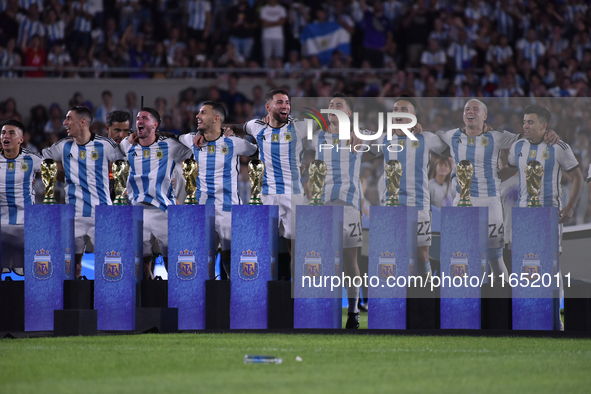 Argentina's players celebrate the World Champions title after an International Friendly match between Argentina and Panama at Estadio Mas Mo...