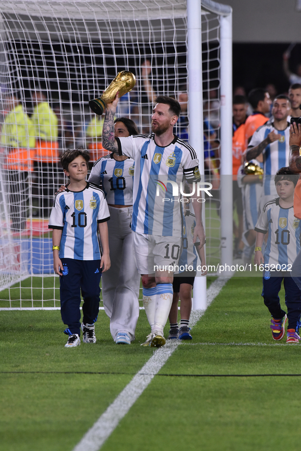 Lionel Messi and his teammates celebrate the World Champions title after an International Friendly match between Argentina and Panama at Est...