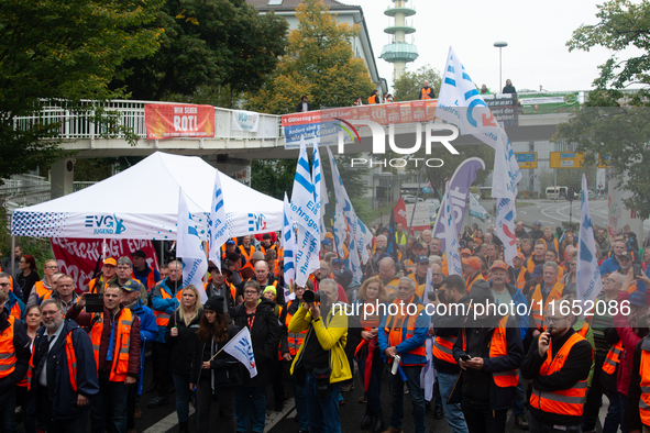 Members of the EVG railway workers rally against the federal transportation minister's decision to found Infrago instead of improving and re...