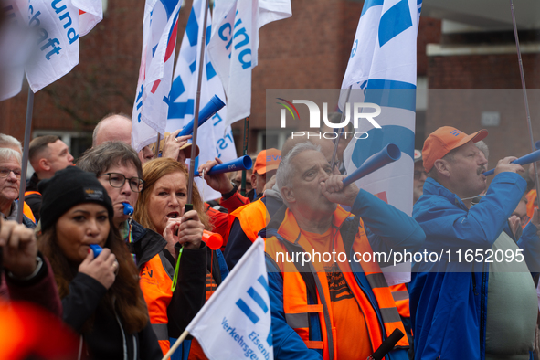 Members of the EVG railway workers rally against the federal transportation minister's decision to found Infrago instead of improving and re...