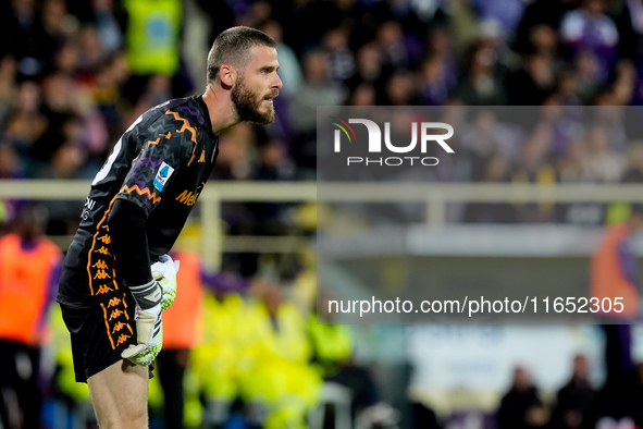 David De Gea of ACF Fiorentina looks on during the Serie A Enilive match between ACF Fiorentina and AC Milan at Stadio Artemio Franchi on Oc...