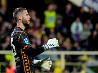 David De Gea of ACF Fiorentina looks on during the Serie A Enilive match between ACF Fiorentina and AC Milan at Stadio Artemio Franchi on Oc...