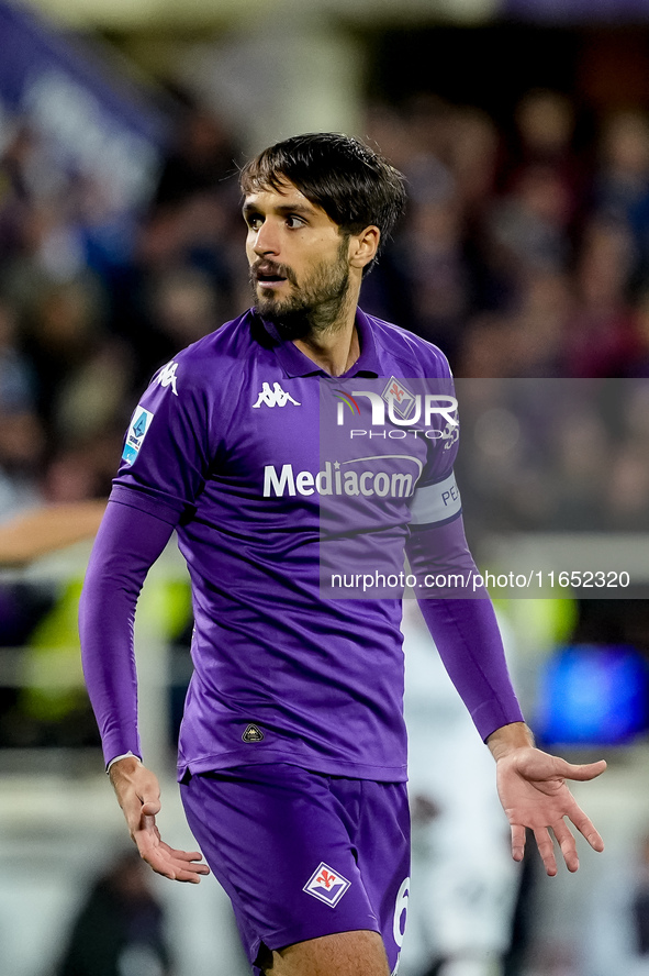 Luca Ranieri of ACF Fiorentina reacts during the Serie A Enilive match between ACF Fiorentina and AC Milan at Stadio Artemio Franchi on Octo...