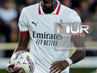 Tammy Abraham of AC Milan looks dejected during the Serie A Enilive match between ACF Fiorentina and AC Milan at Stadio Artemio Franchi on O...