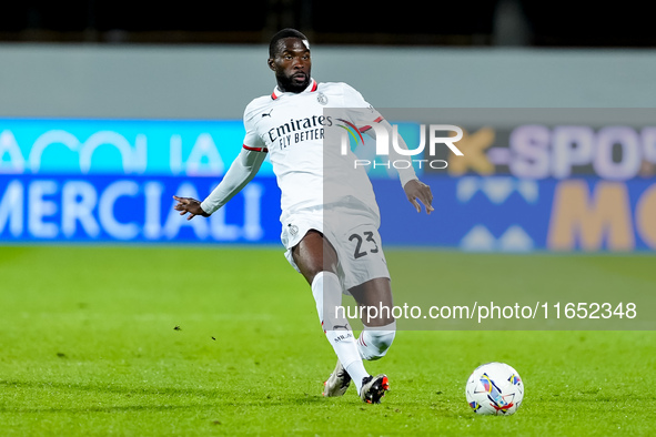 Fikayo Tomori of AC Milan during the Serie A Enilive match between ACF Fiorentina and AC Milan at Stadio Artemio Franchi on October 06, 2024...