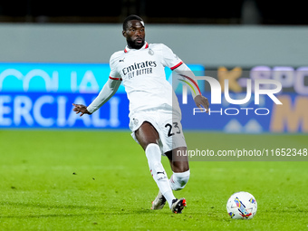 Fikayo Tomori of AC Milan during the Serie A Enilive match between ACF Fiorentina and AC Milan at Stadio Artemio Franchi on October 06, 2024...