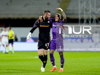 David De Gea of ACF Fiorentina celebrates with Dodo  after Albert Gudmundsson scored second goal during the Serie A Enilive match between AC...